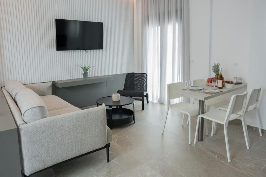 Minoas The Sense Of Luxury *